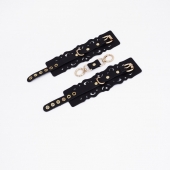 Черные кожаные наручники с узорами и золотистой фурнитурой - Crazy Handmade - купить с доставкой в Санкт-Петербурге