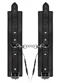 Черные наручники с электростимуляцией Electro Handcuffs - Shots Media BV - купить с доставкой в Санкт-Петербурге