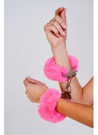 Шикарные наручники с пушистым розовым мехом - Le Frivole - купить с доставкой в Санкт-Петербурге