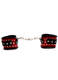 Фигурные красно-чёрные наручники с клёпками - Подиум - купить с доставкой в Санкт-Петербурге
