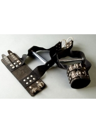 Чёрные наручники с хромированной трубкой для подвешивания - Подиум - купить с доставкой в Санкт-Петербурге