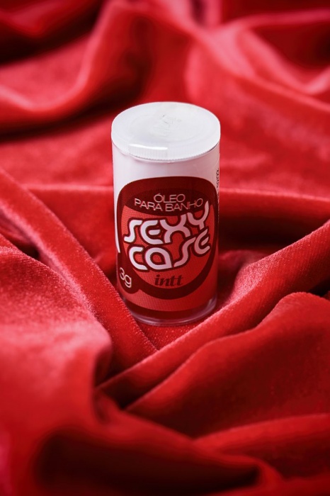 Масло для ванны и массажа SEXY CASE с цветочно-древесным ароматом - 2 капсулы (3 гр.) - INTT - купить с доставкой в Санкт-Петербурге