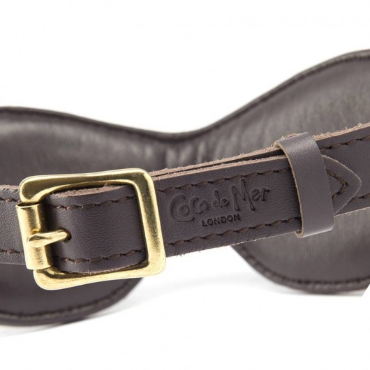 Коричневая кожаная маска на глаза Coco de Mer - Coco de Mer - купить с доставкой в Санкт-Петербурге