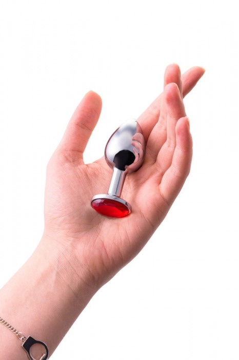 Малая серебристая анальная втулка с красным кристаллом - 6 см. - ToyFa - купить с доставкой в Санкт-Петербурге