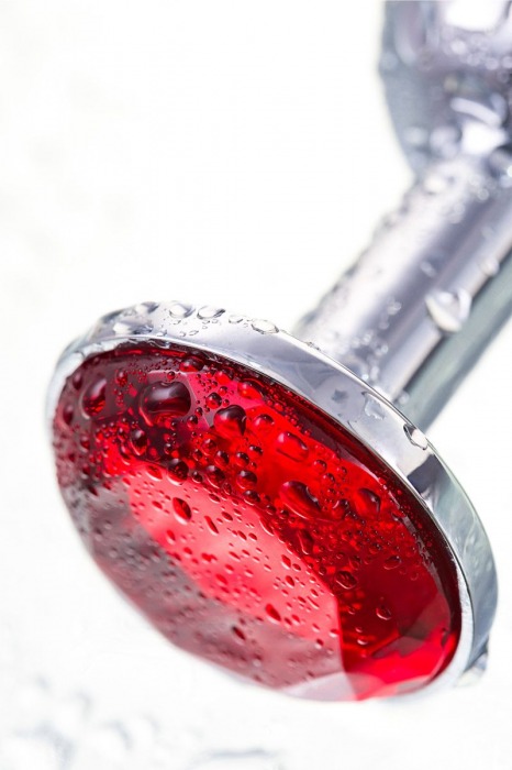 Малая серебристая анальная втулка с красным кристаллом - 6 см. - ToyFa - купить с доставкой в Санкт-Петербурге