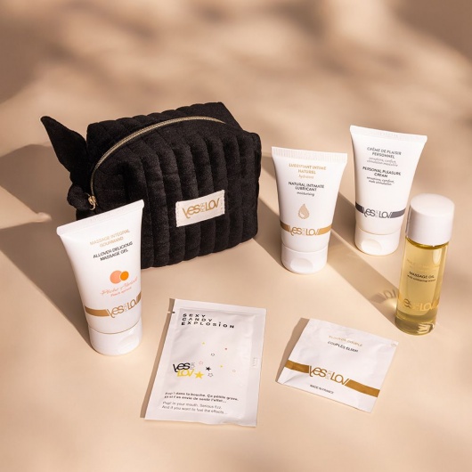 Набор YESforLOV La Trousse Enchantée в черной косметичке - YESforLOV - купить с доставкой в Санкт-Петербурге