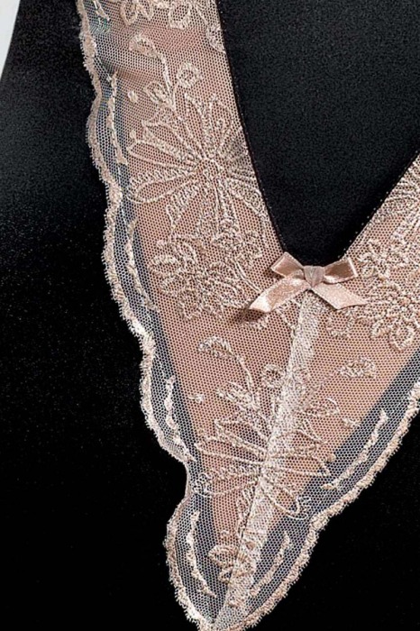 Боди Lotus с V-образной кружевной вставкой - Passion купить с доставкой