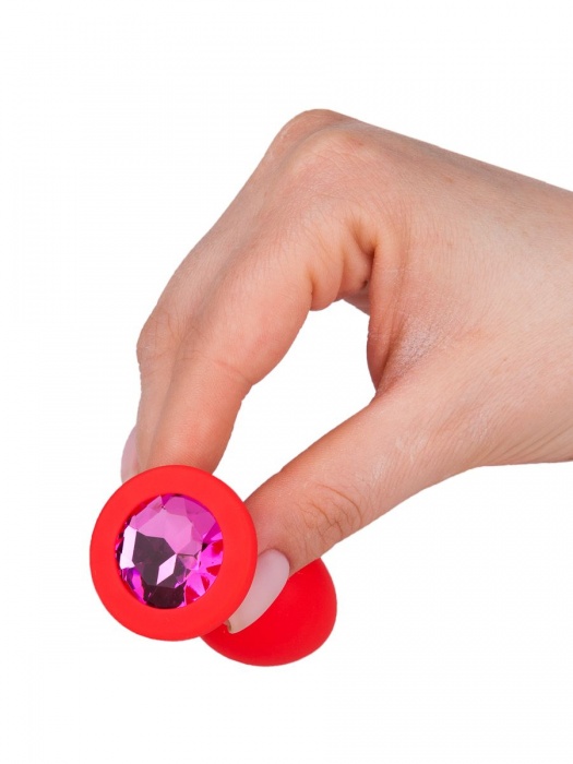 Красная анальная втулка с малиновым кристаллом - 7,3 см. - Джага-Джага - купить с доставкой в Санкт-Петербурге