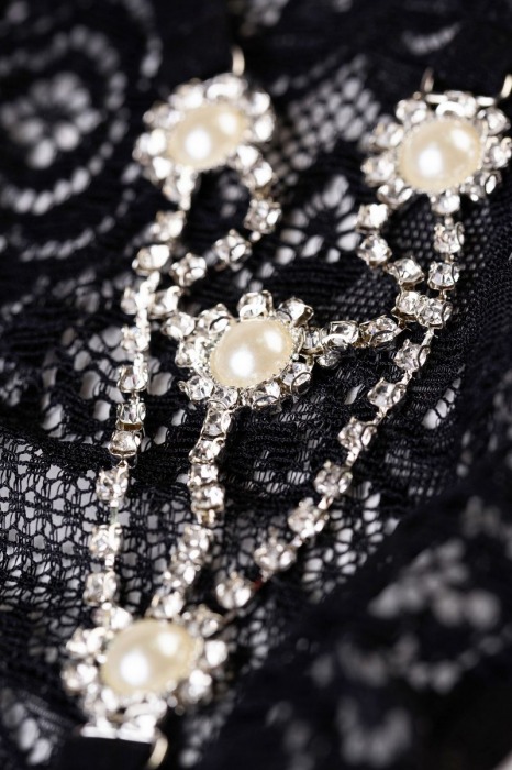 Трусики-стринги со стразами и жемчужинками Pearl - Erolanta купить с доставкой